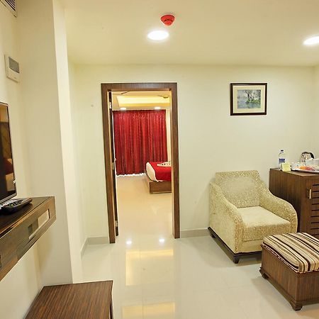 فندق Joyees Residency كوتايم المظهر الخارجي الصورة